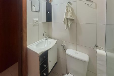 Banheiro Social de apartamento para alugar com 2 quartos, 80m² em Funcionários, Belo Horizonte