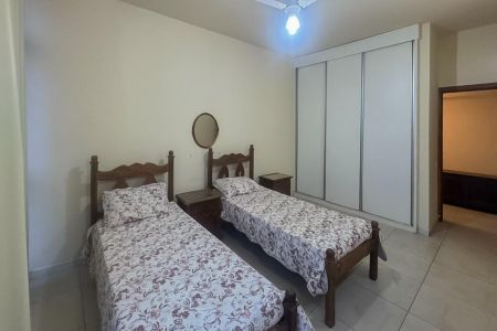 Quarto  de apartamento para alugar com 2 quartos, 80m² em Funcionários, Belo Horizonte