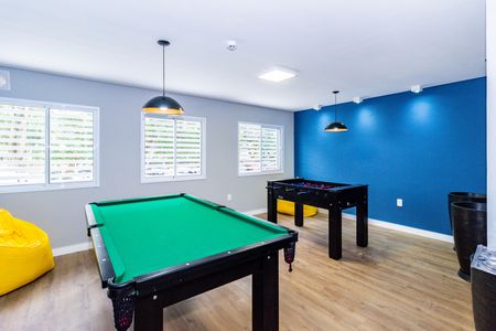 Apartamento para alugar com 38m², 2 quartos e sem vaga Apartamento para alugar com 38m², 2 quartos e sem vagaSala de Jogos