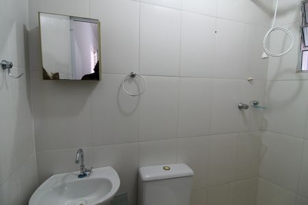 Banheiro de apartamento para alugar com 1 quarto, 15m² em Vila Sao Luis(zona Oeste), São Paulo