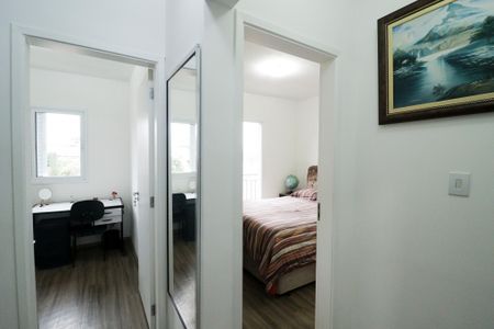 Casa de condomínio à venda com 155m², 3 quartos e 2 vagasEscada