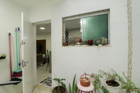Casa de condomínio à venda com 155m², 3 quartos e 2 vagasCozinha e Área de Serviço