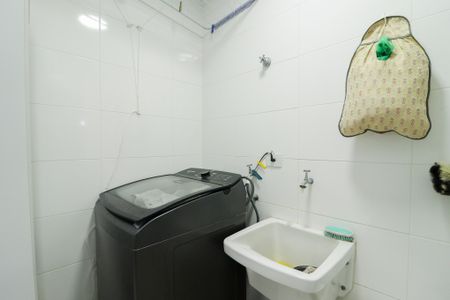 Casa de condomínio à venda com 155m², 3 quartos e 2 vagasCozinha e Área de Serviço
