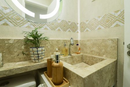 Casa de condomínio à venda com 155m², 3 quartos e 2 vagasLavabo