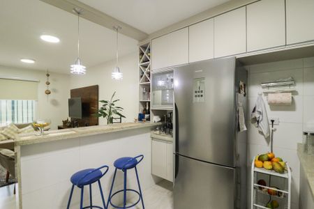 Casa de condomínio à venda com 155m², 3 quartos e 2 vagasCozinha e Área de Serviço