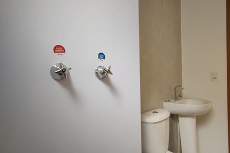 Apartamento à venda com 48m², 2 quartos e 1 vagaBanheiro Social