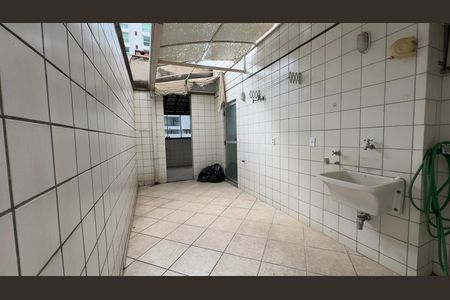 Apartamento à venda com 145m², 2 quartos e 2 vagas Apartamento à venda com 145m², 2 quartos e 2 vagasÁrea de serviço