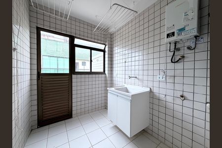 Apartamento para alugar com 197m², 3 quartos e 3 vagasÁrea de Serviço