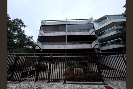 Apartamento para alugar com 197m², 3 quartos e 3 vagasFachada