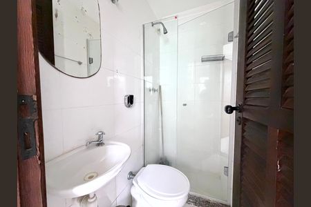 Apartamento para alugar com 197m², 3 quartos e 3 vagasBanheiro de Serviço