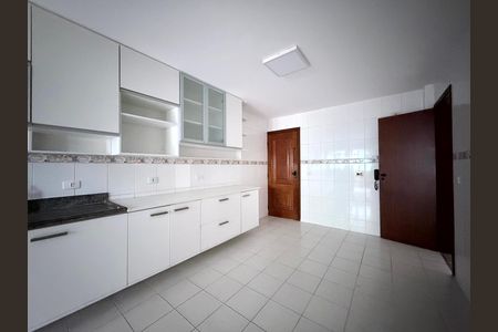Apartamento para alugar com 197m², 3 quartos e 3 vagasCozinha