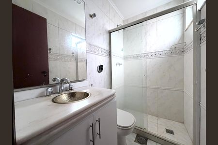 Apartamento para alugar com 197m², 3 quartos e 3 vagasBanheiro social