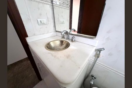 Apartamento para alugar com 197m², 3 quartos e 3 vagasBanheiro social