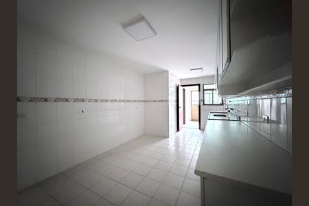 Apartamento para alugar com 197m², 3 quartos e 3 vagasCozinha