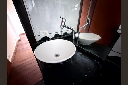 Apartamento para alugar com 197m², 3 quartos e 3 vagasBanheiro da Suíte