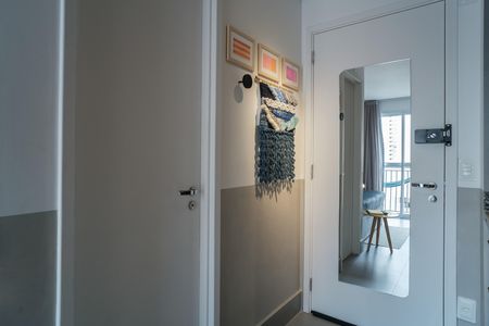 Apartamento à venda com 18m², 1 quarto e sem vaga Apartamento à venda com 18m², 1 quarto e sem vagaEntrada
