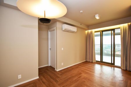 Apartamento para alugar com 90m², 2 quartos e 1 vaga