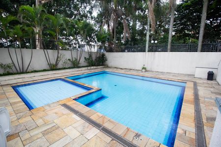 Apartamento para alugar com 68m², 2 quartos e 1 vagaÁrea comum - Piscina