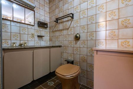 Apartamento à venda com 100m², 3 quartos e 3 vagas Apartamento à venda com 100m², 3 quartos e 3 vagasSuíte
