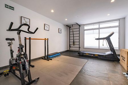 Apartamento à venda com 100m², 3 quartos e 3 vagas Apartamento à venda com 100m², 3 quartos e 3 vagasAcademia