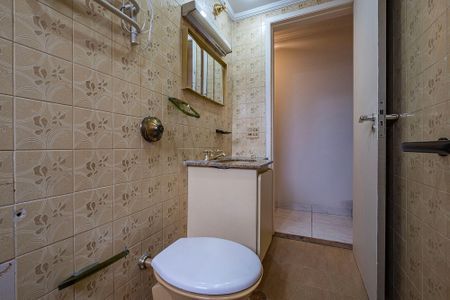 Apartamento à venda com 100m², 3 quartos e 3 vagas Apartamento à venda com 100m², 3 quartos e 3 vagasBanheiro