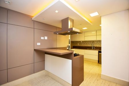 Apartamento à venda com 250m², 3 quartos e 2 vagascozinha