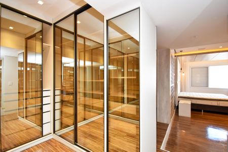 Apartamento à venda com 250m², 3 quartos e 2 vagascloset quarto 2