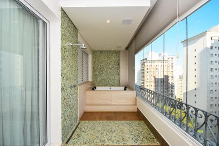 Apartamento à venda com 250m², 3 quartos e 2 vagasVaranda hridro