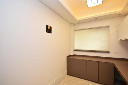 Apartamento à venda com 250m², 3 quartos e 2 vagassala escritorio