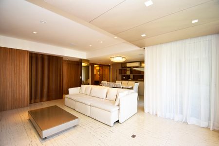 Apartamento à venda com 250m², 3 quartos e 2 vagassala de estar