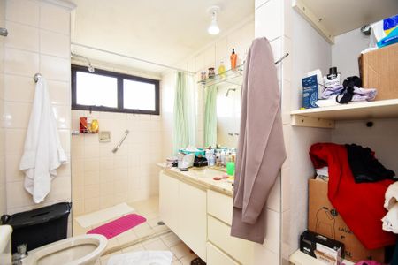 Apartamento à venda com 86m², 2 quartos e 3 vagasbanheiro quarto 2