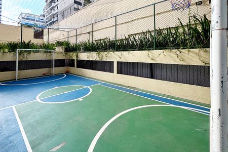 Apartamento à venda com 86m², 2 quartos e 3 vagasquadra