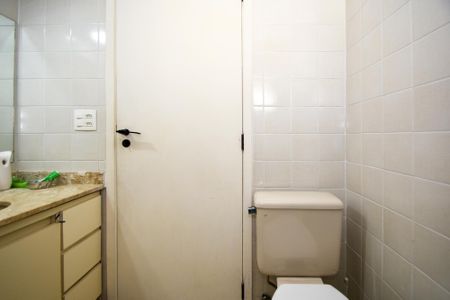 Apartamento à venda com 86m², 2 quartos e 3 vagasbanheiro corredor