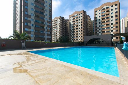 Apartamento para alugar com 57m², 2 quartos e 2 vagas Apartamento para alugar com 57m², 2 quartos e 2 vagasÁrea comum - Piscina