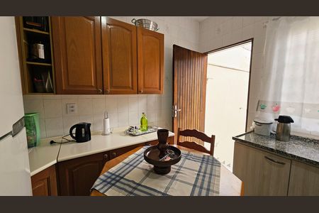 Casa à venda com 2 quartos, 124m² em Jardim Danubio, Jundiaí