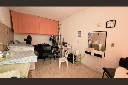 Casa à venda com 124m², 2 quartos e 1 vaga