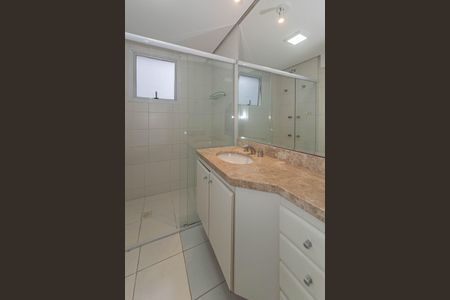 Apartamento para alugar com 120m², 3 quartos e 2 vagas Apartamento para alugar com 120m², 3 quartos e 2 vagasBanheiro da Suíte