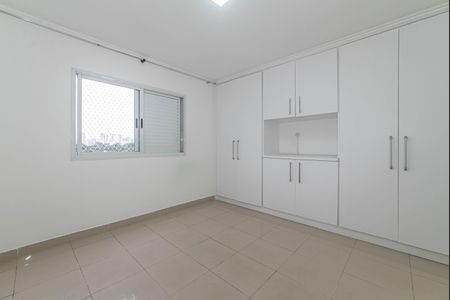 Apartamento para alugar com 120m², 3 quartos e 2 vagas Apartamento para alugar com 120m², 3 quartos e 2 vagasSuite