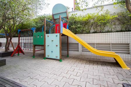 Apartamento para alugar com 120m², 3 quartos e 2 vagas Apartamento para alugar com 120m², 3 quartos e 2 vagasArea Comum