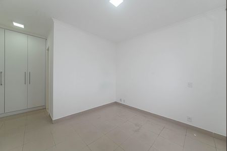Apartamento para alugar com 120m², 3 quartos e 2 vagas Apartamento para alugar com 120m², 3 quartos e 2 vagasSuite