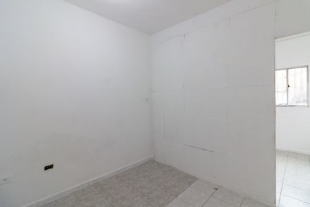 Quarto 2 de casa para alugar com 2 quartos, 70m² em Jardim Raposo Tavares, São Paulo
