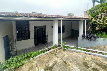 Casa de condomínio para alugar com 230m², 3 quartos e 4 vagas Casa de condomínio para alugar com 230m², 3 quartos e 4 vagasFachada Casa