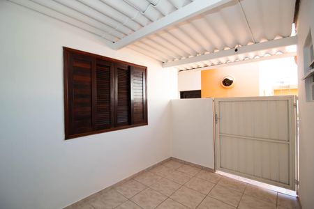 Casa para alugar com 94m², 3 quartos e 1 vaga Casa para alugar com 94m², 3 quartos e 1 vagaÁrea de Serviço - Casa 2