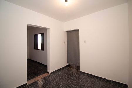 Casa para alugar com 94m², 3 quartos e 1 vaga Casa para alugar com 94m², 3 quartos e 1 vagaEdícula - Casa 2