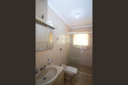 Casa para alugar com 94m², 3 quartos e 1 vaga Casa para alugar com 94m², 3 quartos e 1 vagaBanheiro 2