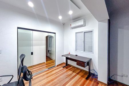 Casa para alugar com 318m², 5 quartos e 2 vagasQuarto 2