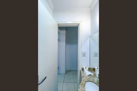 Casa para alugar com 318m², 5 quartos e 2 vagasBanheiro 1