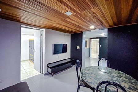 Casa para alugar com 318m², 5 quartos e 2 vagasSala 5