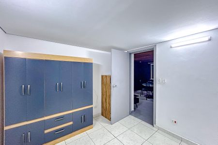 Casa para alugar com 318m², 5 quartos e 2 vagasQuarto 4
