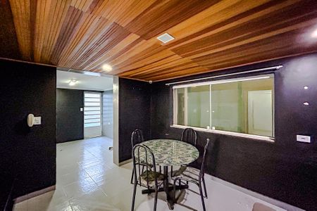 Casa para alugar com 318m², 5 quartos e 2 vagasSala 5